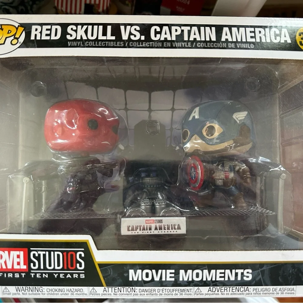 Funko Marvel Red Skull and Captain America Figures - Picture 1 of 1